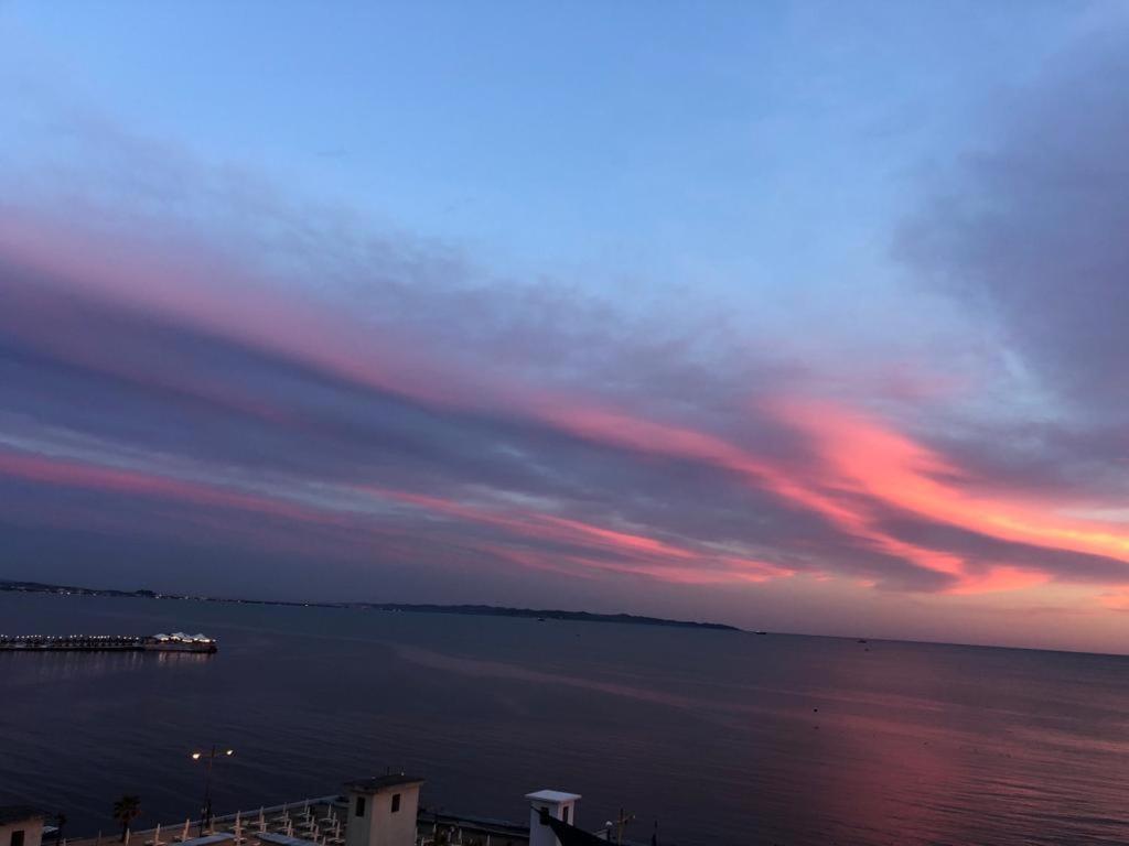 H&G Seaview Apartments Дуррес Экстерьер фото