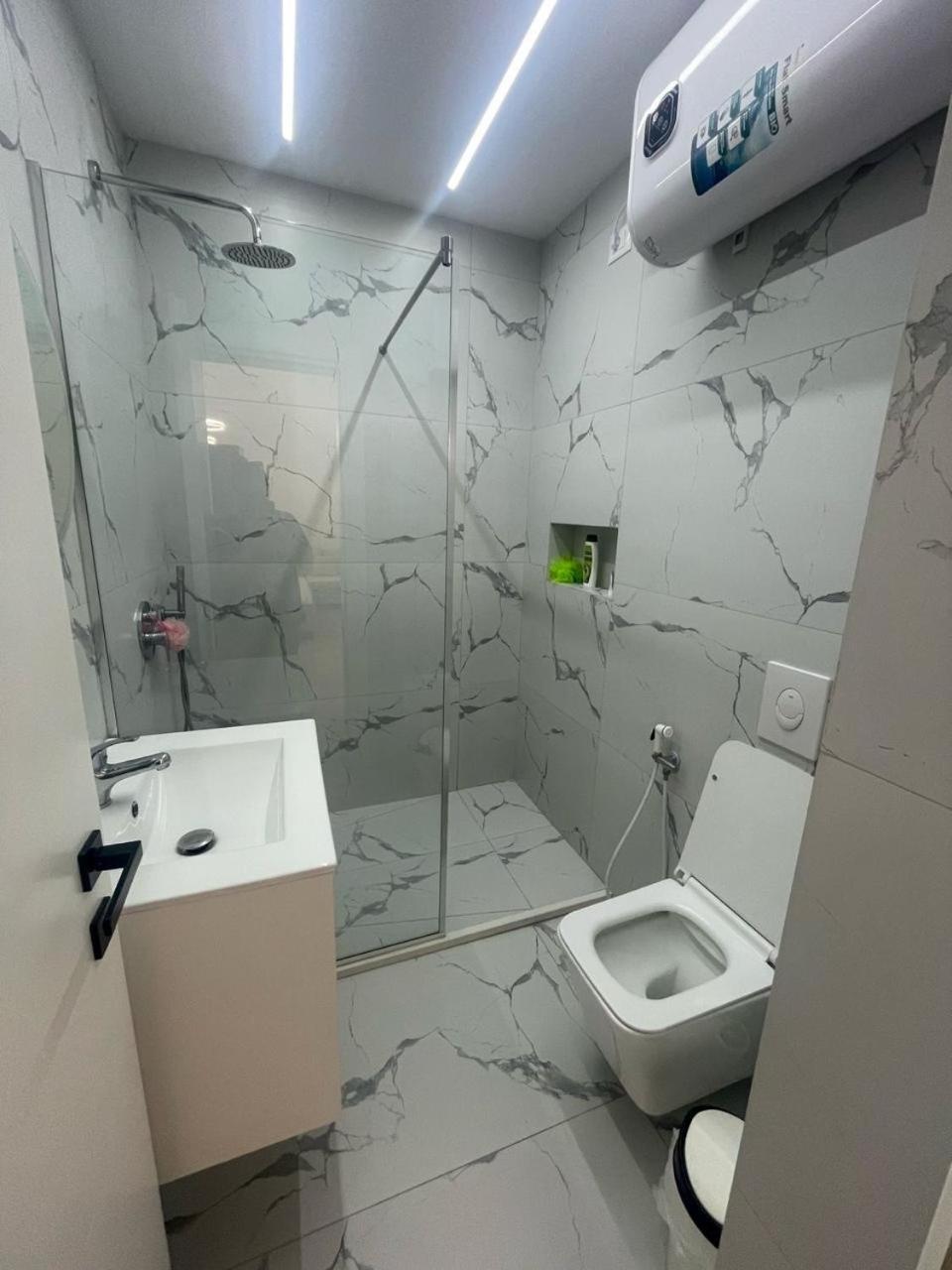 H&G Seaview Apartments Дуррес Экстерьер фото